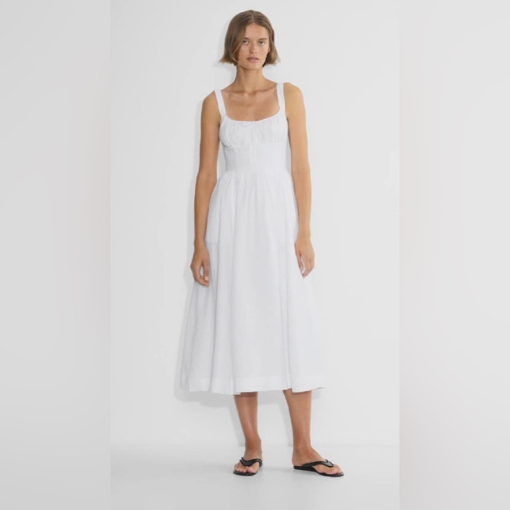 Aritzia - Vienna Linen Dress. Elegant White Women's Dress